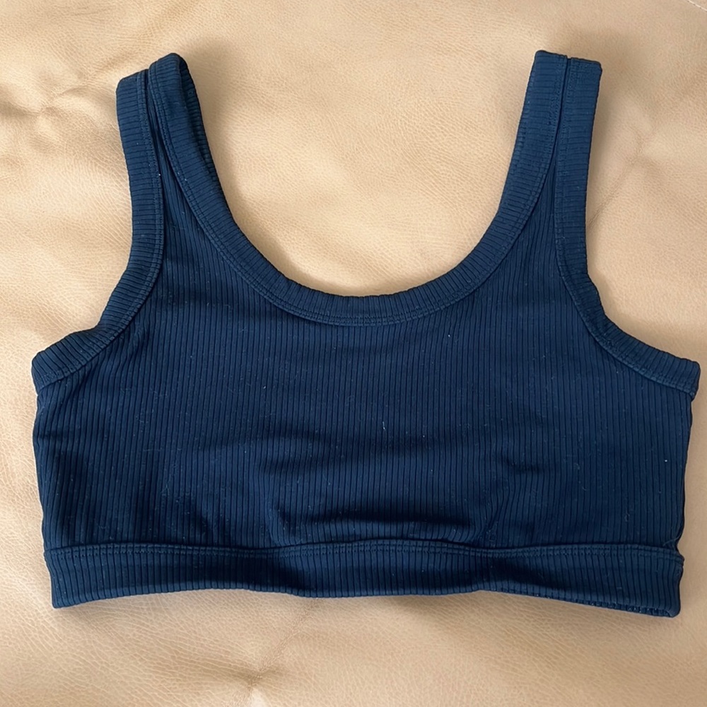 Alo Yoga Wellness Bra size L